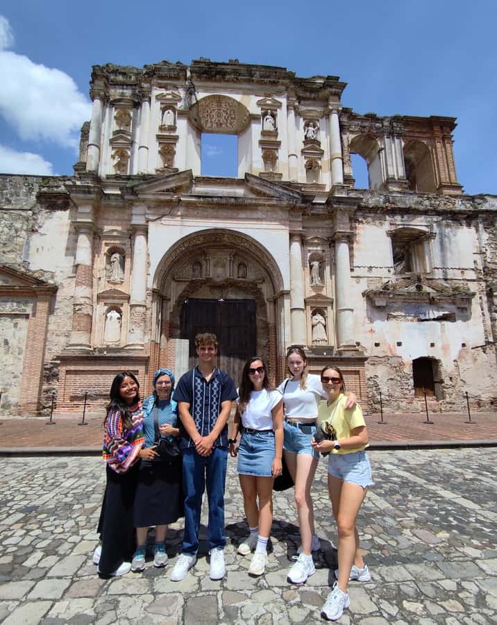 Antigua Guatemala: City Highlights Guided Walking Tour - Nim Pot Craft Market and Antigua’s handmade goods