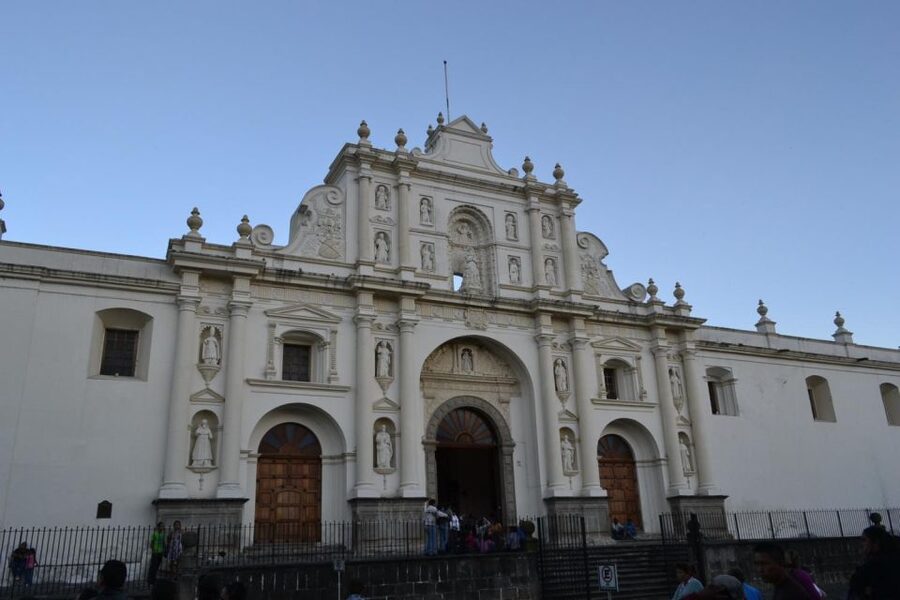 Antigua Guatemala: Morning Tour from Guatemala City - Santa Catalina Arch and the city’s changing needs