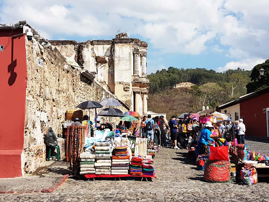 Antigua Guatemala: Morning Tour from Guatemala City - What the small-group format really means