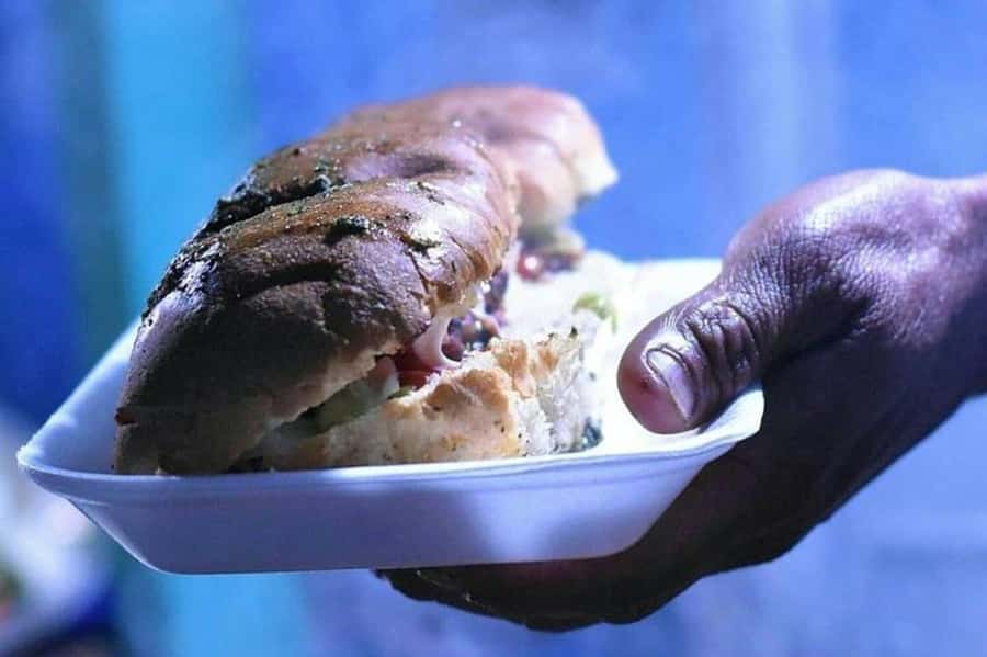 Antigua Local: Evening Street Food Tour with Dinner - Shucos and Chalupas, two essential stops