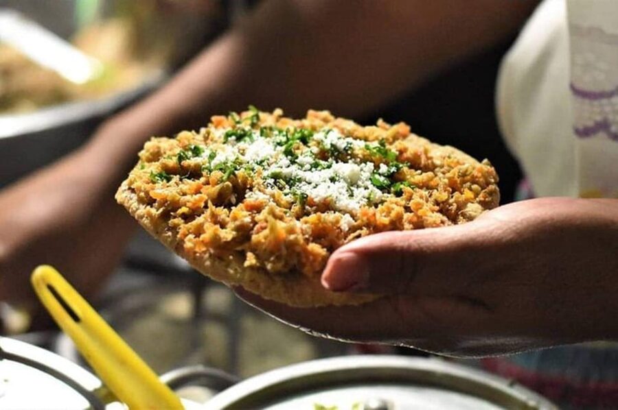 Antigua Local: Evening Street Food Tour with Dinner - What the private format adds