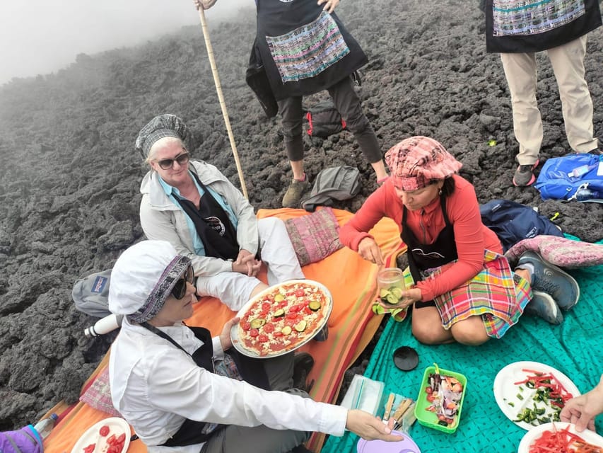 Antigua: Make & Eat Pizza at Pacaya Volcano Private Tour - Making pizza beside volcanic heat