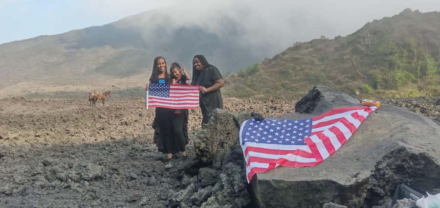 Antigua: Make & Eat Pizza at Pacaya Volcano Private Tour - A private start from central Antigua