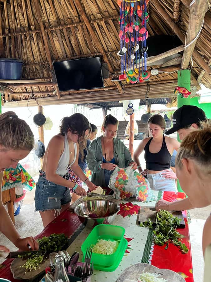 El Paredón: Traditional Cooking Class with a Local Family - A family kitchen in the heart of El Paredón