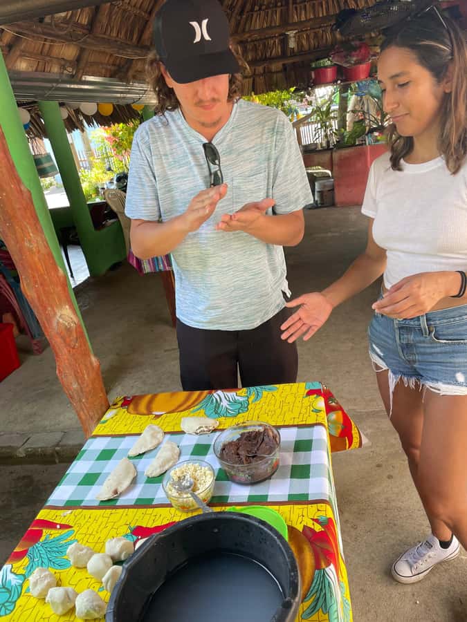 El Paredón: Traditional Cooking Class with a Local Family - Who will get the most from this class