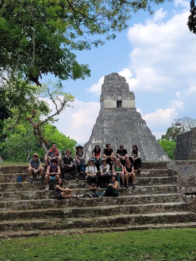 From Flores: Tikal VIP Exclusive cultural Tour All inclusive - Guides who make the ruins easier to read