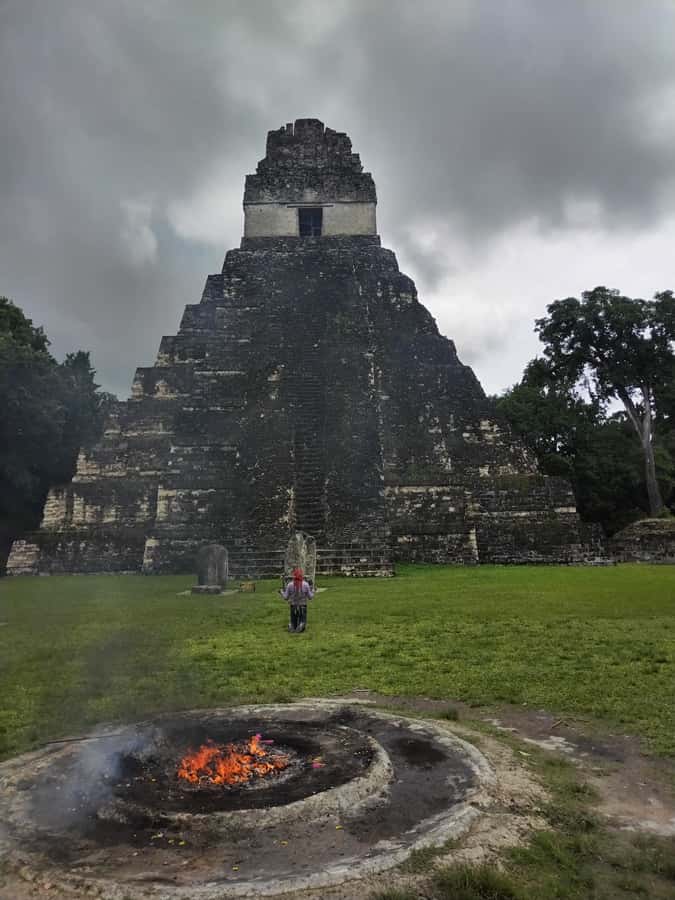 From Flores: Tikal VIP Exclusive cultural Tour All inclusive - Sunrise and sunset planning