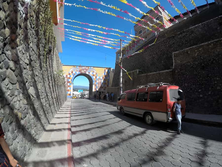 From Guatemala City Chichicastenango in 1 day. - A long road to Guatemala’s best-known market