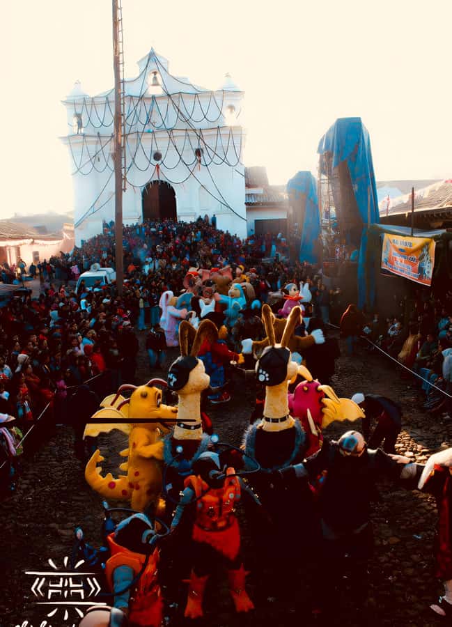 From Guatemala City Chichicastenango in 1 day. - Santo Tomás Church and the meeting of two traditions