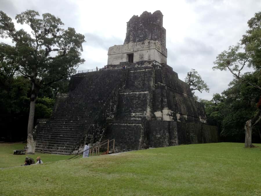 From San Ignacio: Tikal Maya Site Day-Trip with Local Lunch - Temples, plazas, and views over the canopy