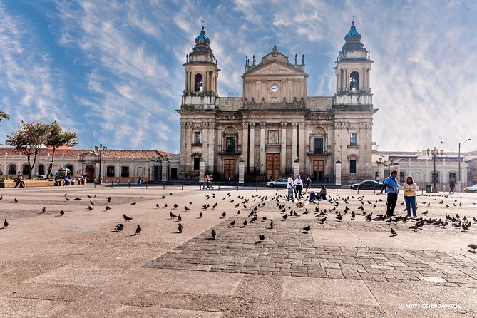 Guatemala city Walking Tour and public bus - National Typography and the story of public communication