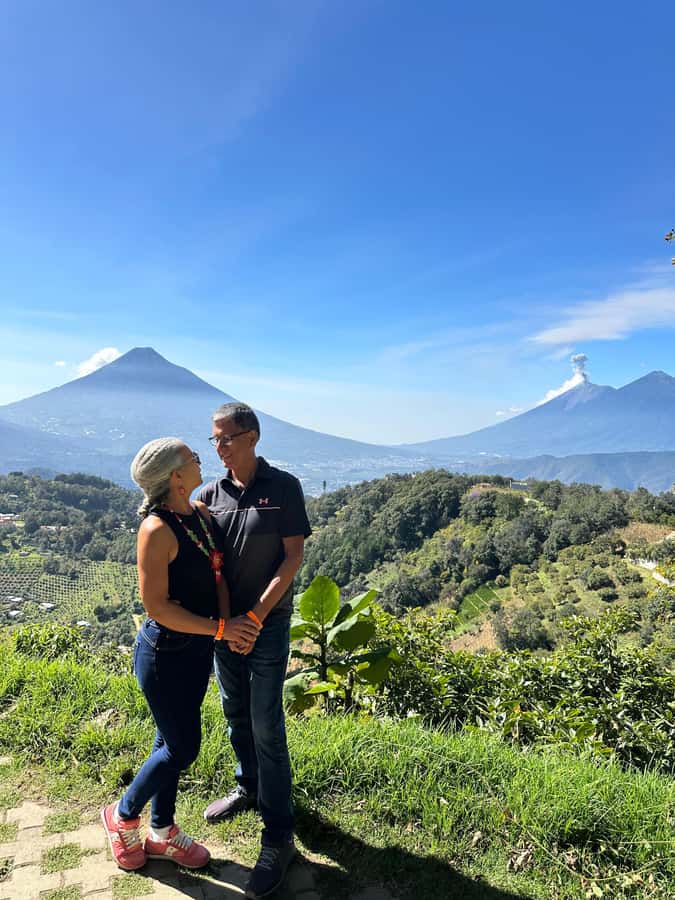 Hobbitenango and Antigua Tour: From Guatemala City - Entering Antigua through La Merced and the Santa Catarina Arch