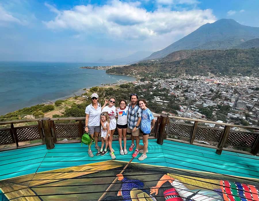 Lake Atitlán Mountain - A Break at Cerro Tzankujil Natural Reserve