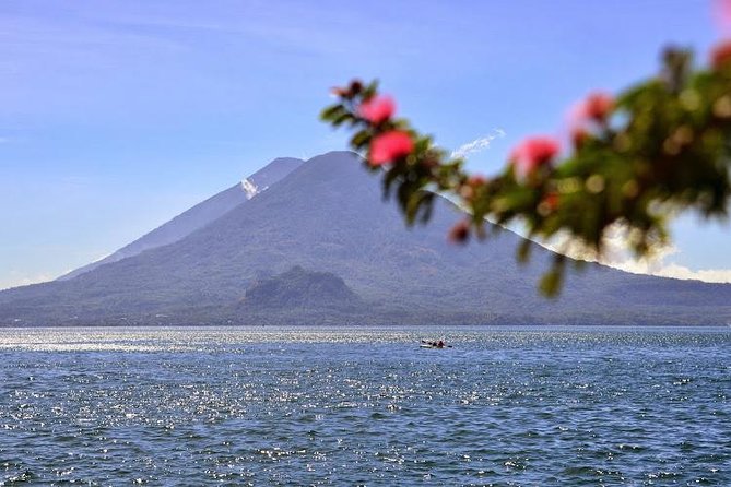 Lake Atitlán Sightseeing Cruise with Transport from Antigua - Santiago de Atitlán and Tzutujil Maya culture