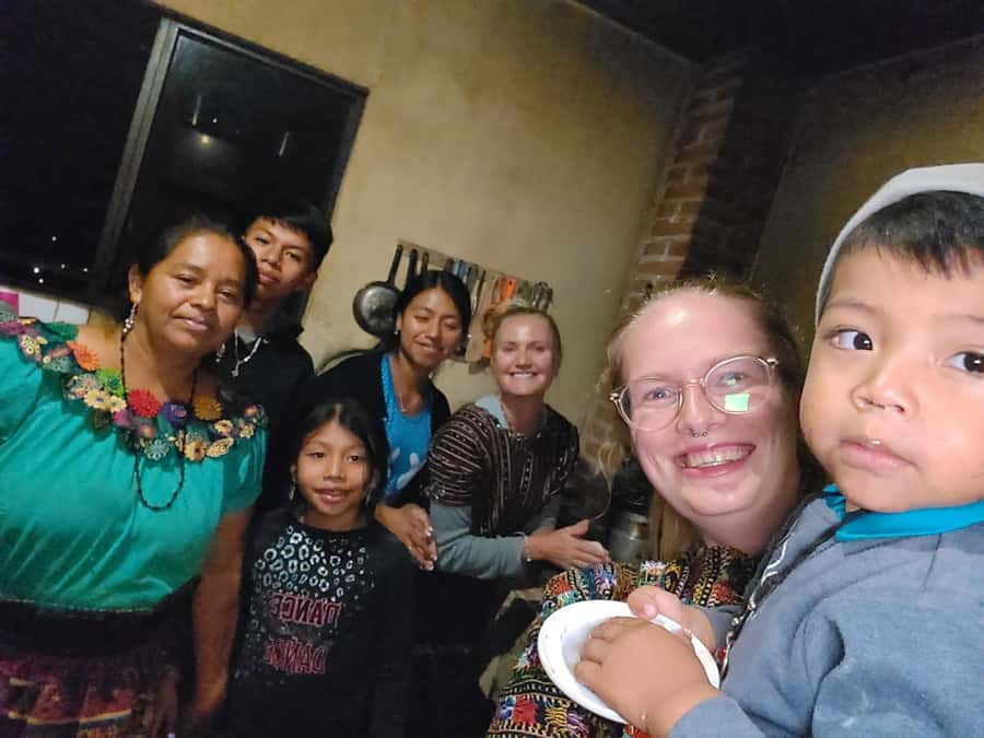 Mayan Home Stay San Jorge Lake Atitlan - Meeting a Kaqchikel family