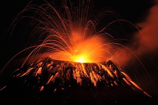 Pacaya Volcano Hikking from Guatemala City - The 3.7-kilometer route through forest, farmland, and lava