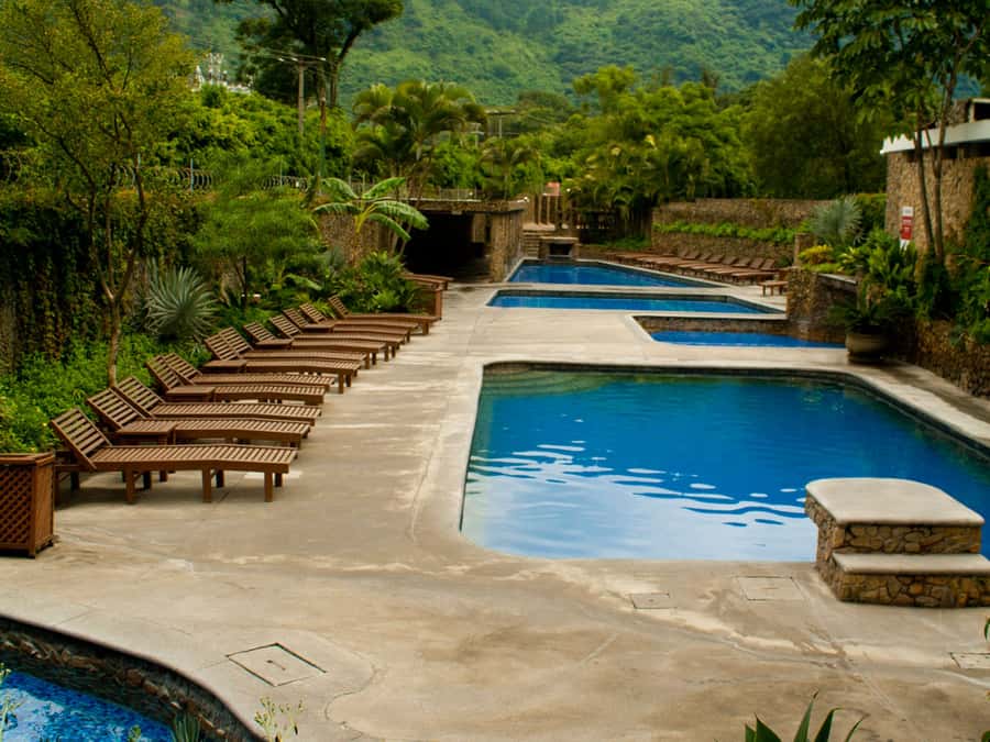 Pacaya Volcano Tour & Hot Springs from Guatemala City - What the $115 package really covers