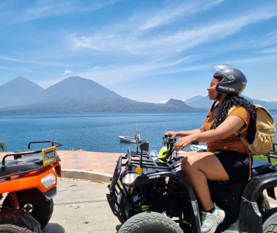 Panajachel: Lake Atitlán Sunset Tour - Santa Catarina Palopó and its handmade traditions