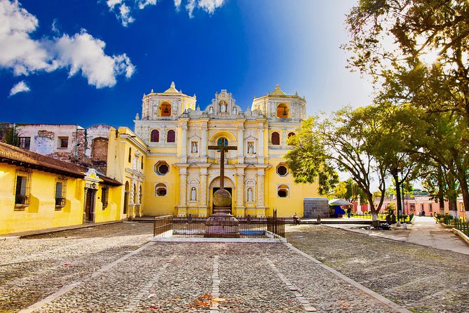 Walk Antigua Like a Local - Central Park puts Antigua in context